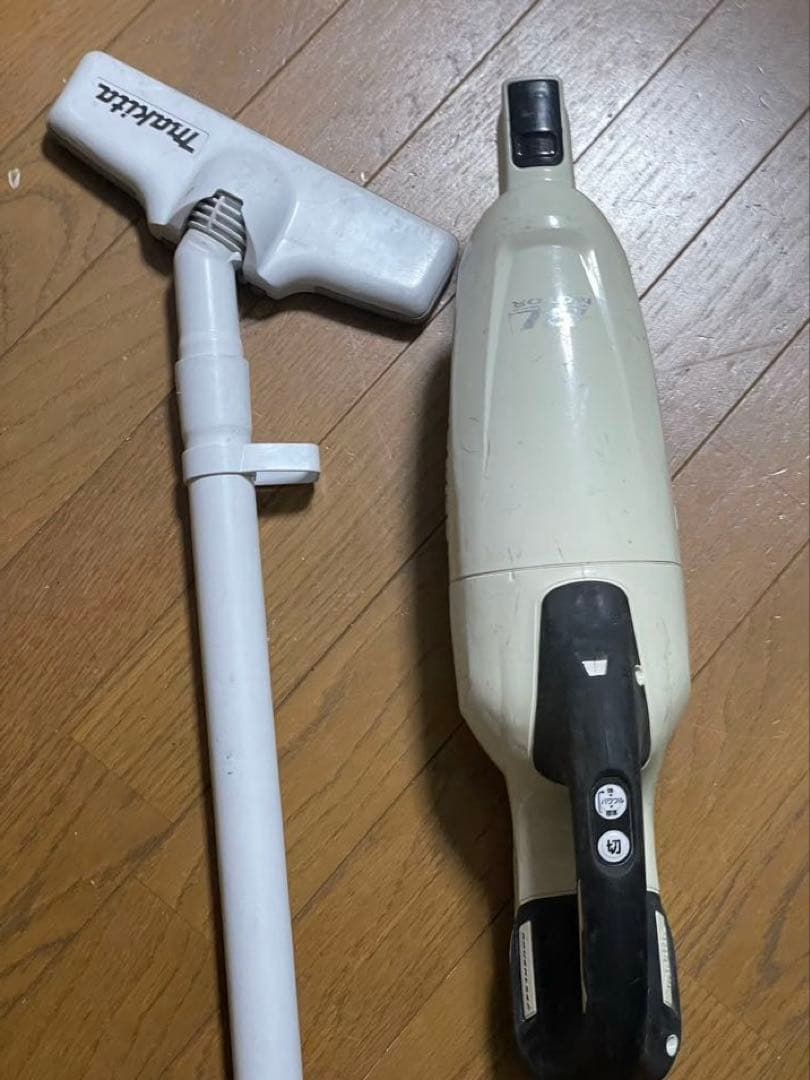 Makita CL281FD 充電式クリーナー18V