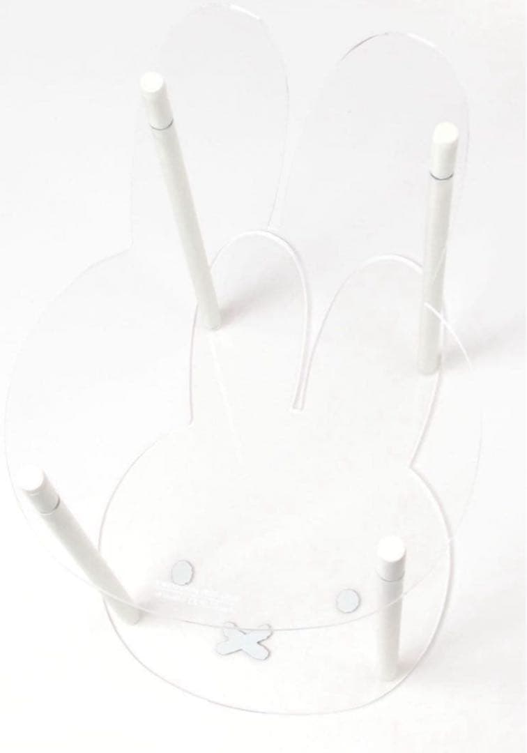 【新品未使用】スタジオクリップ　ミッフィー アクリルサイドテーブル