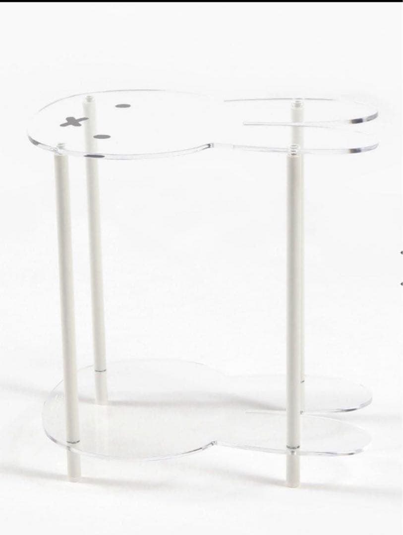 【新品未使用】スタジオクリップ　ミッフィー アクリルサイドテーブル