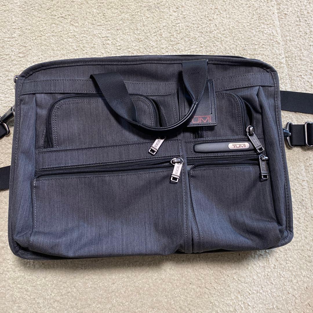 TUMI ブラック バッグ(米国購入)