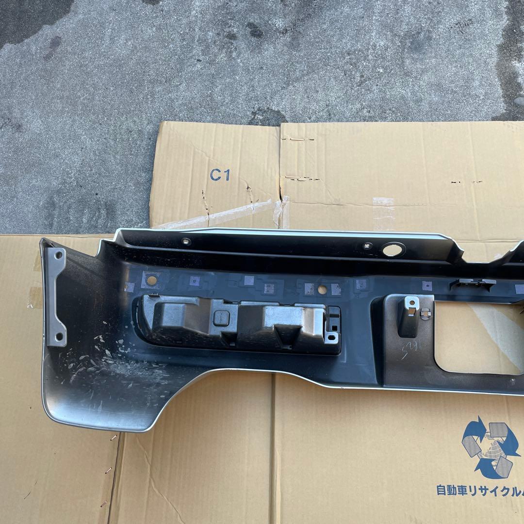 三菱　U69V ミニキャブ　EV リアバンパー