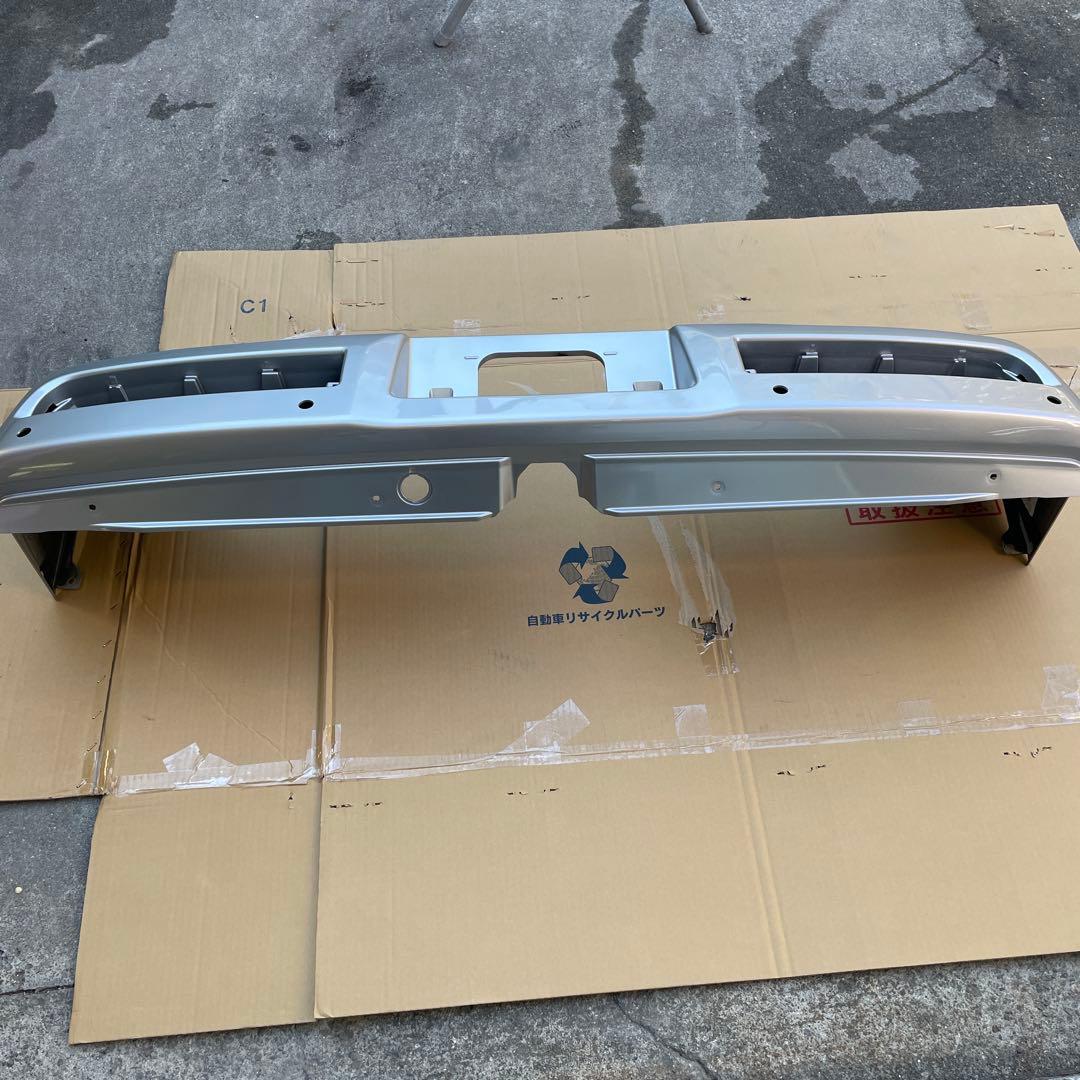 三菱　U69V ミニキャブ　EV リアバンパー