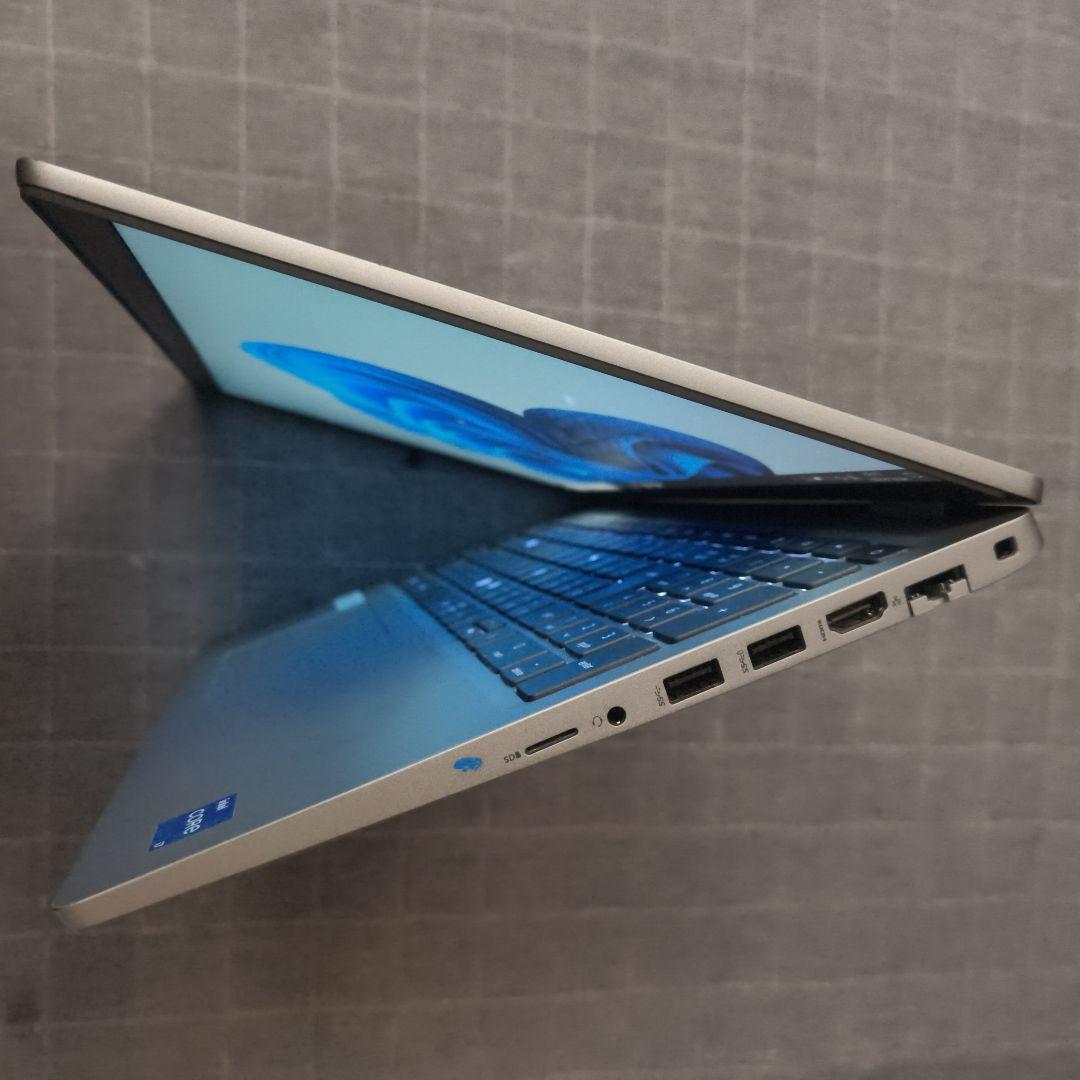 2022年 良好 Dell 驚速 11世代i7 16gb 256GB+1TB