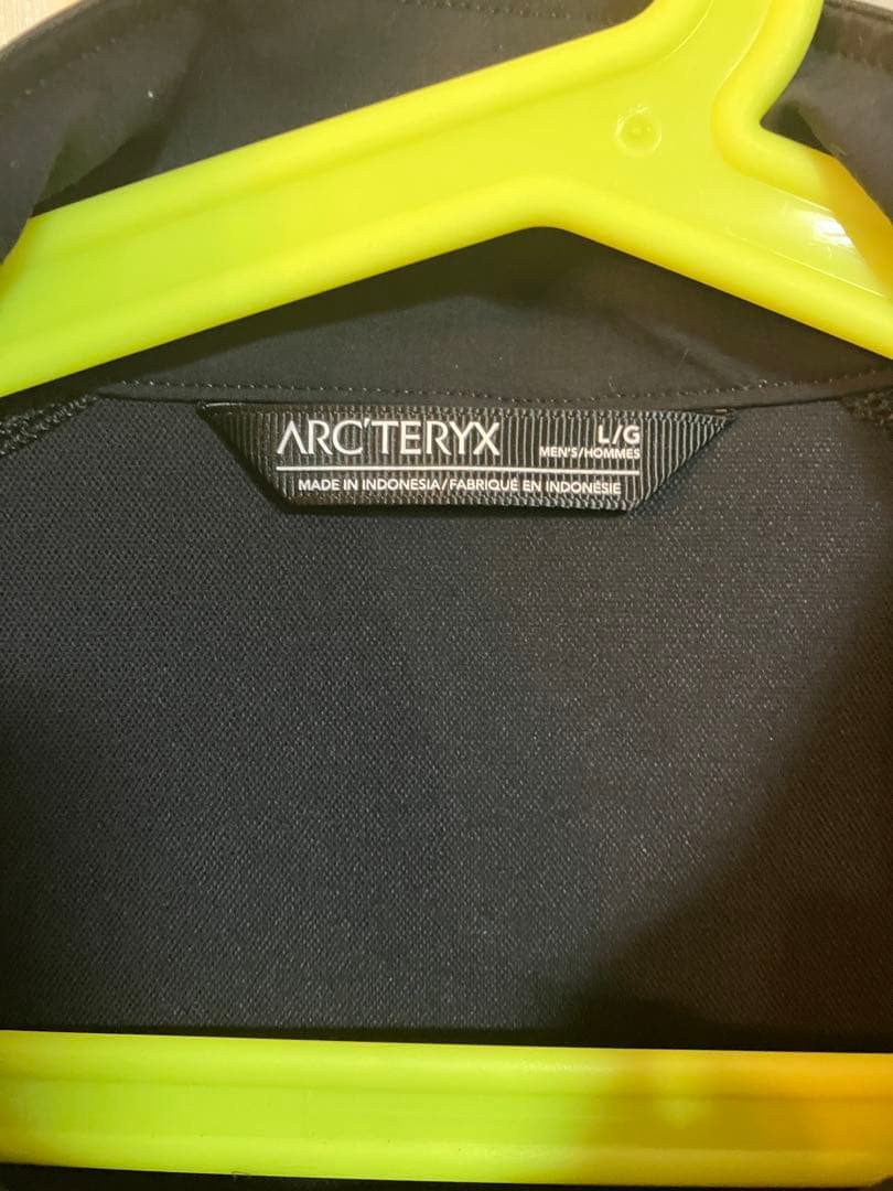 m*o様 美品 アークテリクス ガンマジャケット メンズ L ブラック 国内正規