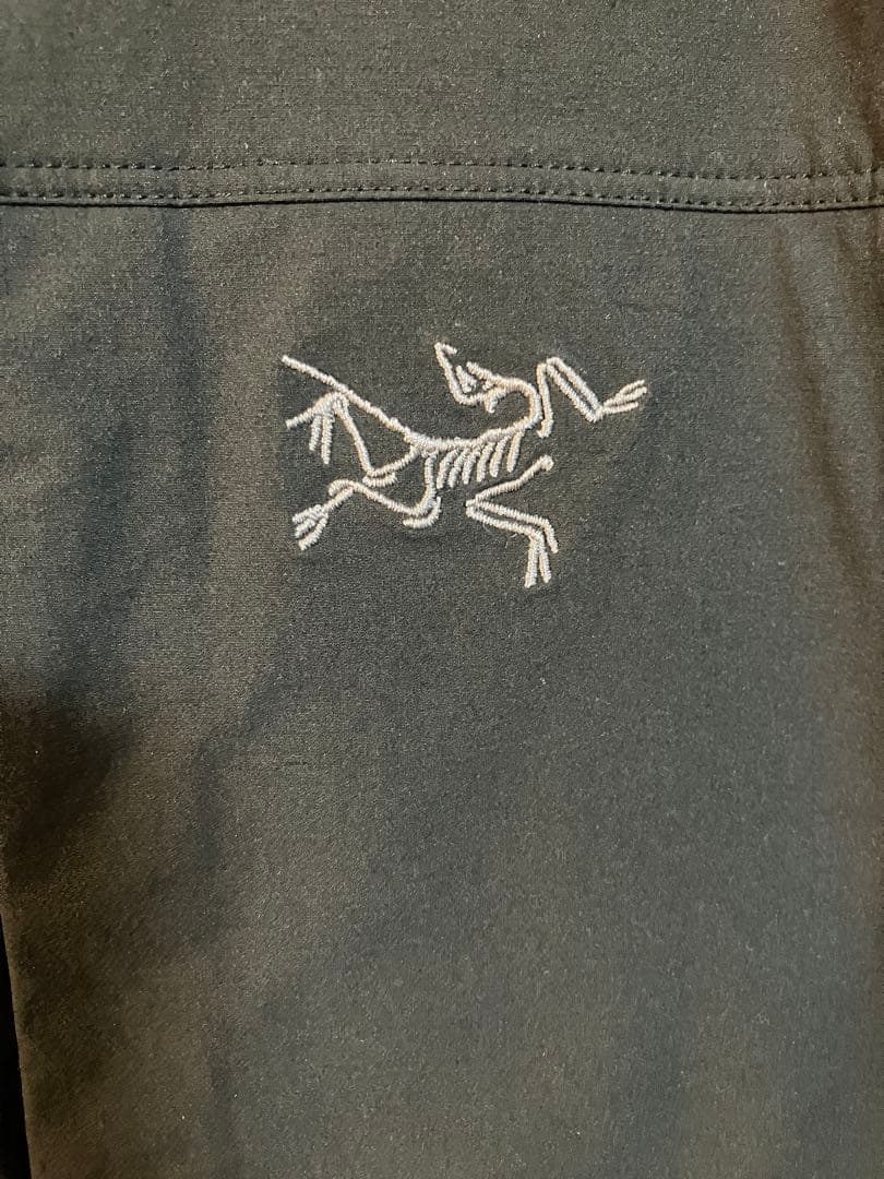 m*o様 美品 アークテリクス ガンマジャケット メンズ L ブラック 国内正規