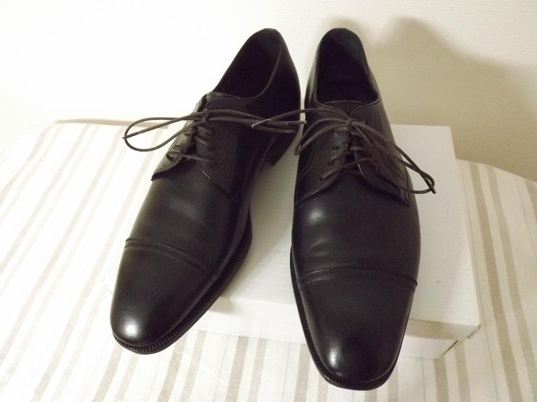 サルヴァトーレ・フェラガモ イタリア製 レザー ストレートチップ 革靴 24.5