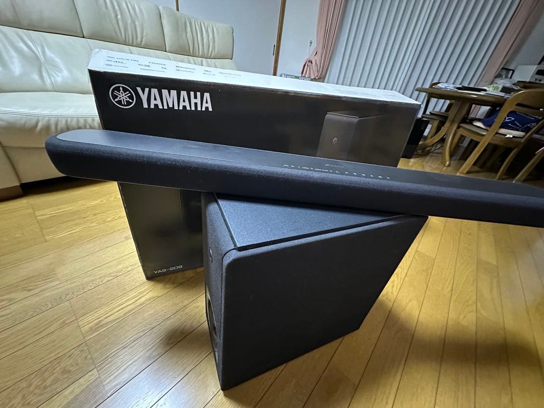 YAMAHAサウンドバーYAS-209サラウンド　ワイヤレスサブウーハー付箱入り