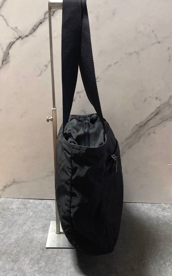 ✨美品✨PRADA トートバッグ ハンド ナイロン ロゴ 三角プレート 黒