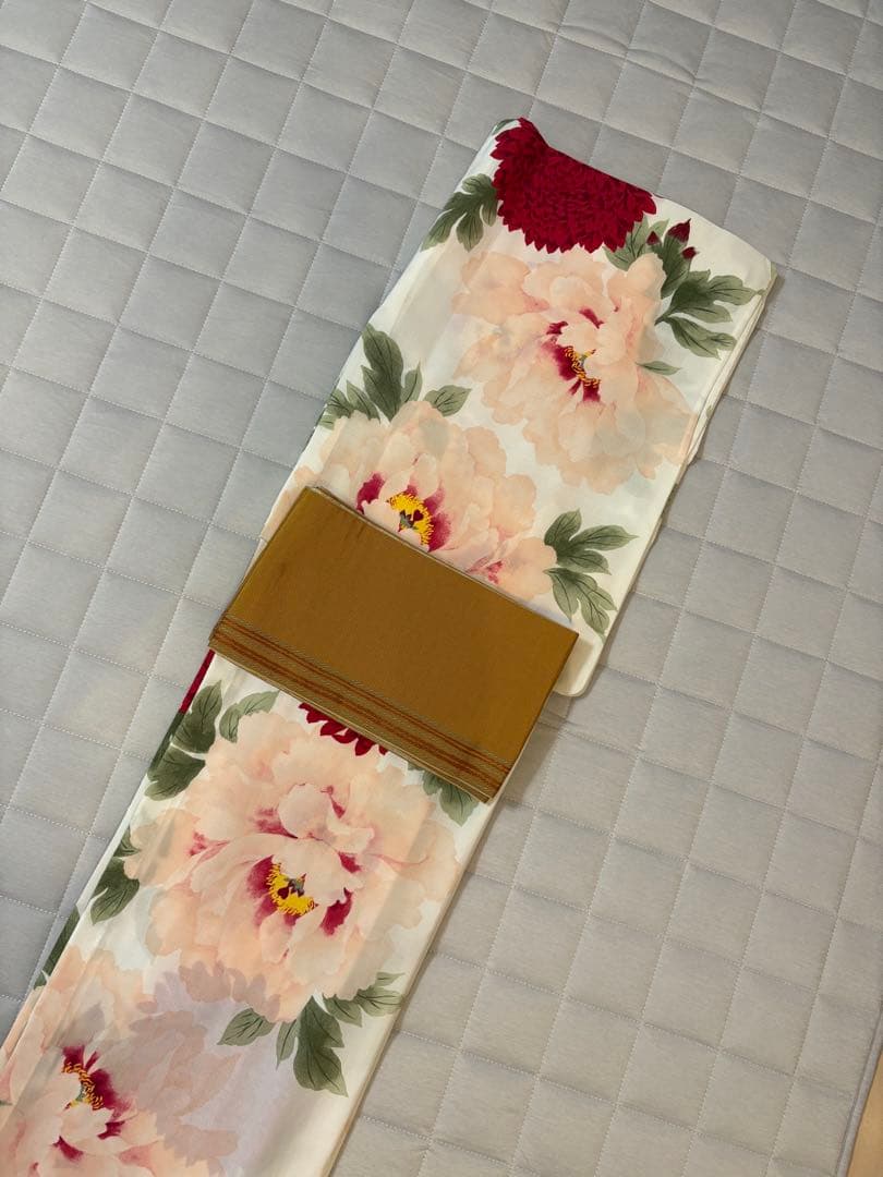 【美品】ふりふ浴衣