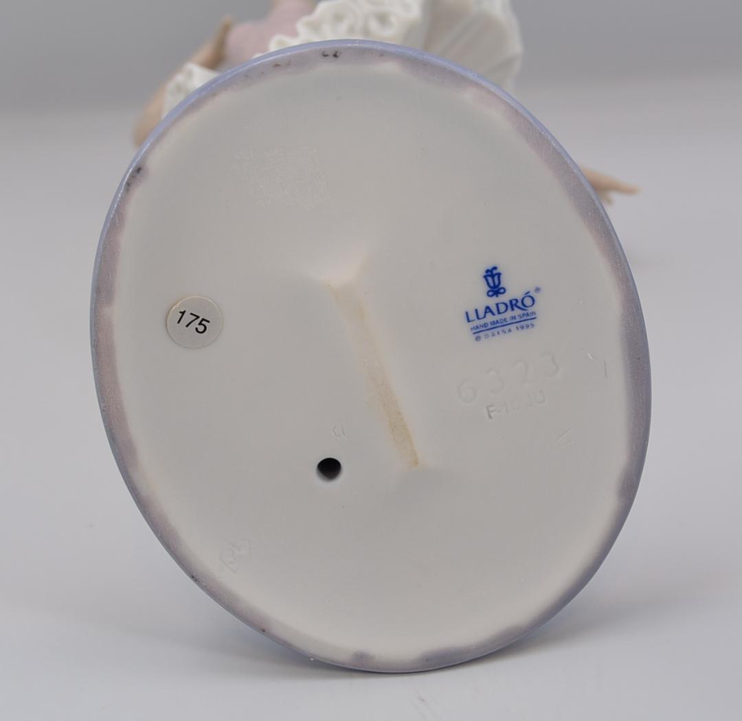 存在感のあるバレリーナ　＃6323　★リヤドロ　スペイン　ポーセリン　絶版・箱付