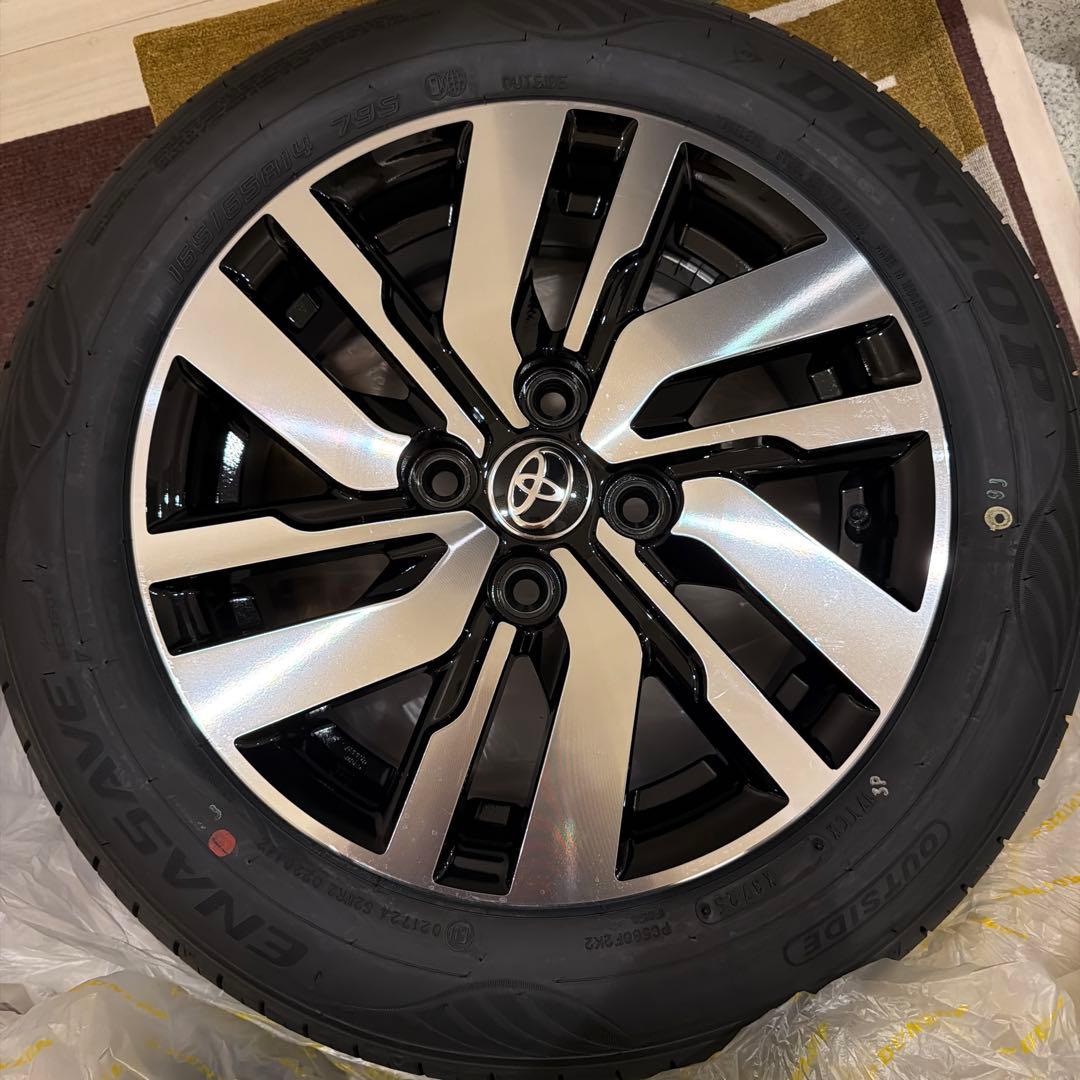 トヨタ　ルーミー純正アルミホイール　タイヤ付　一本　14インチ　③