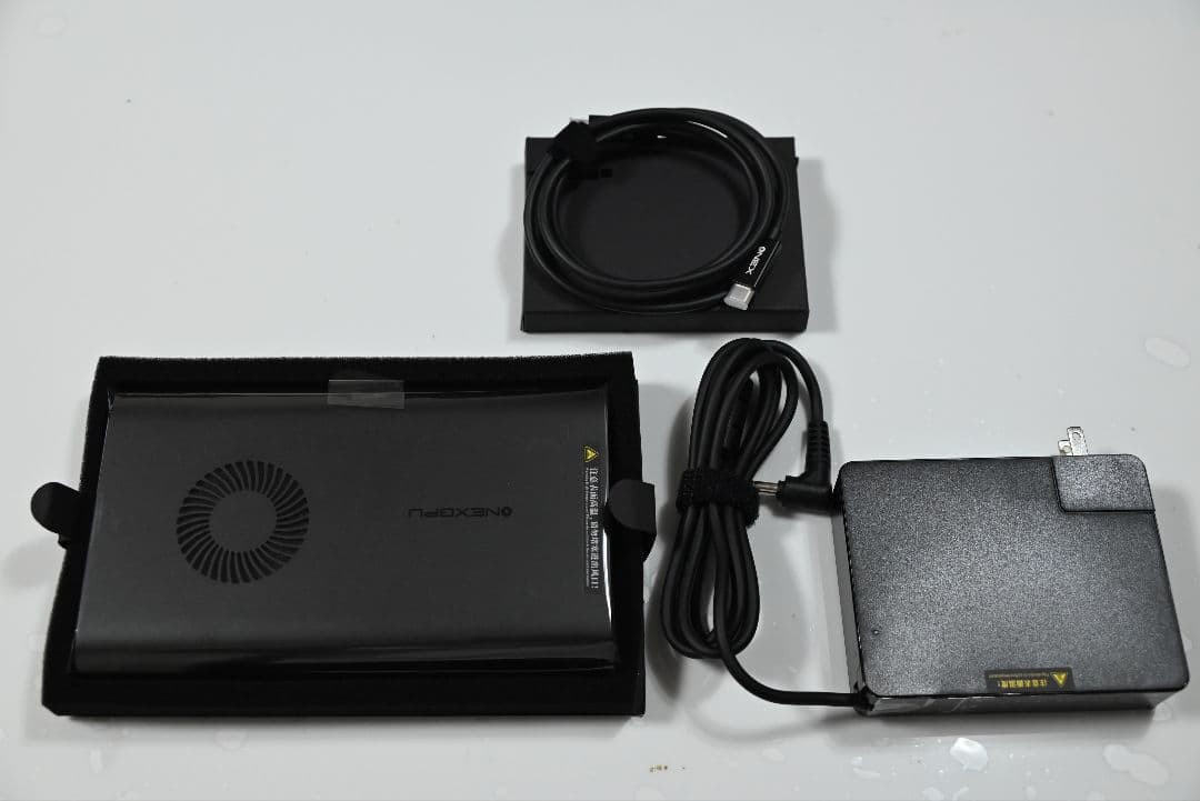 ONEXGPU RX 7600M XT 並行輸入 + OCuLinkケーブル