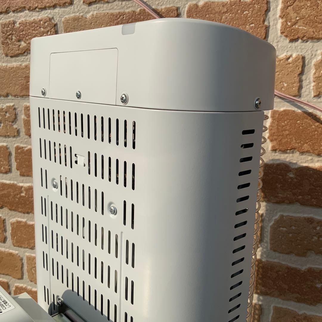 ②コロナ　遠赤外線ストーブ　DH-1220R 電気ストーブ