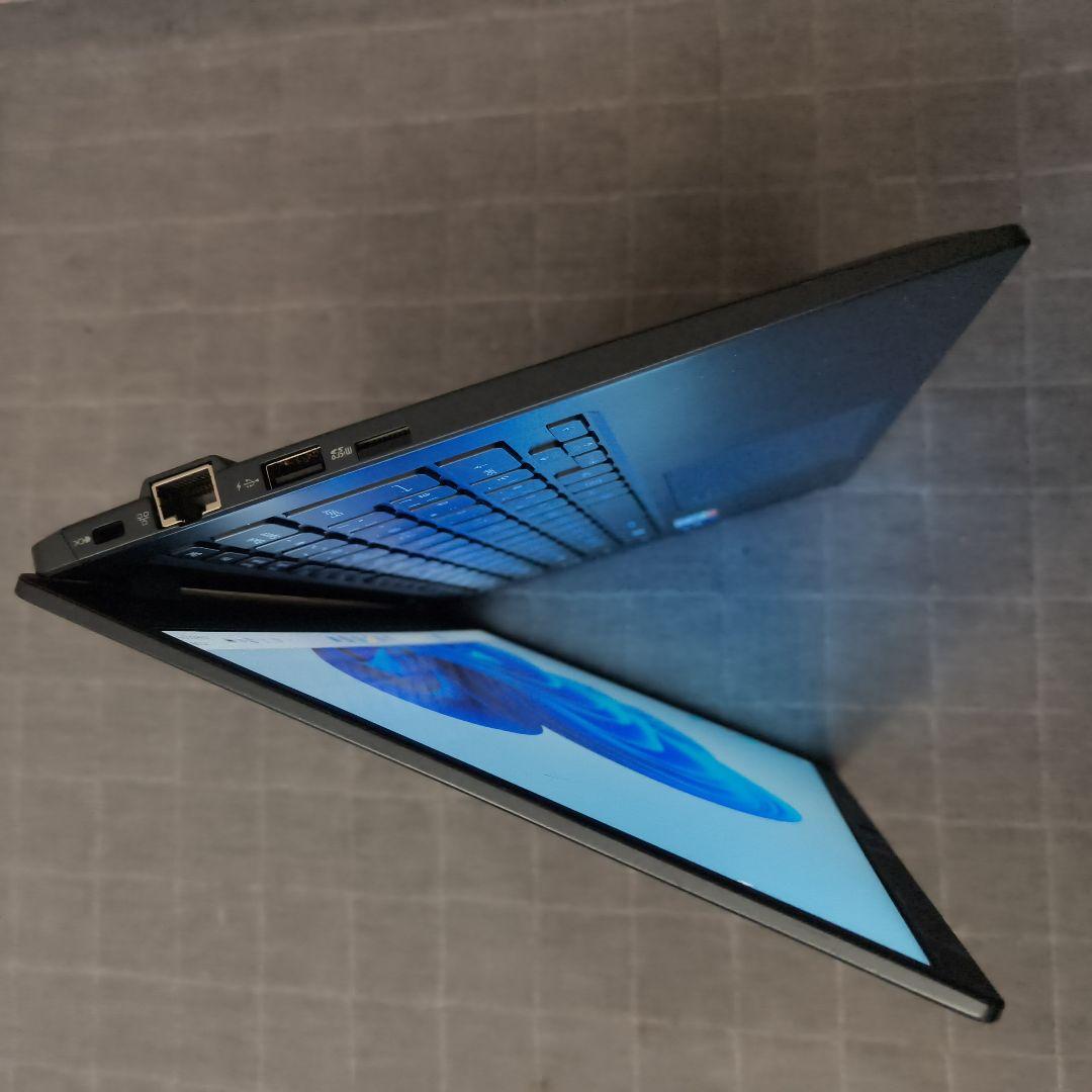 美品 Dynabook 超軽量 驚速 12世代i5 16GB 512GB 3