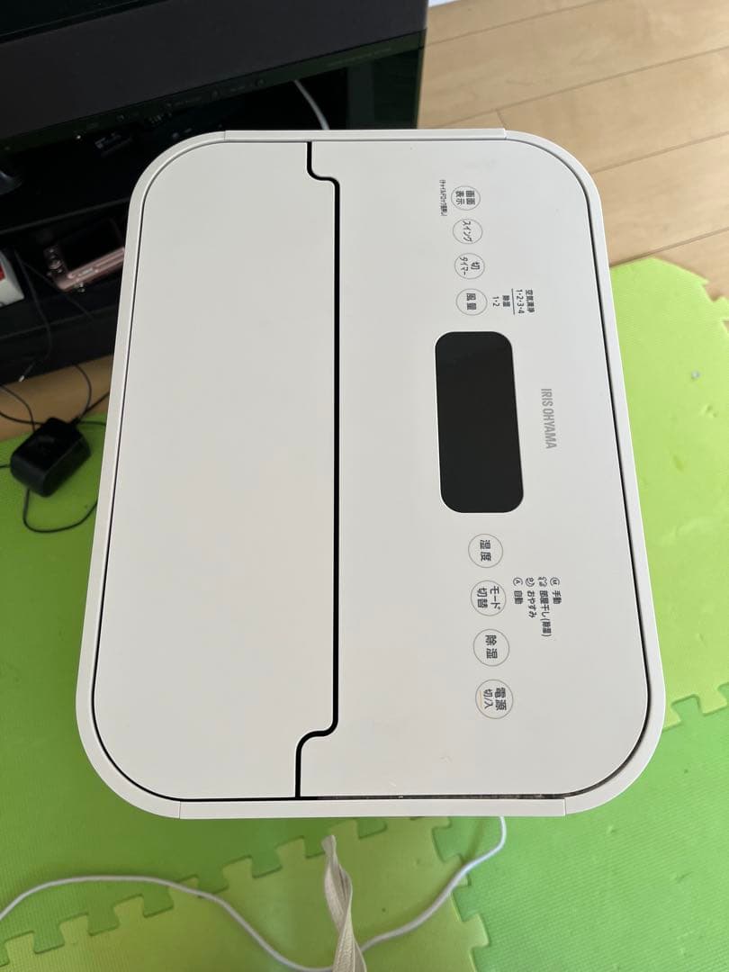 2022年製　アイリスオーヤマ　空気清浄機能付除湿機（PD-A140-W）