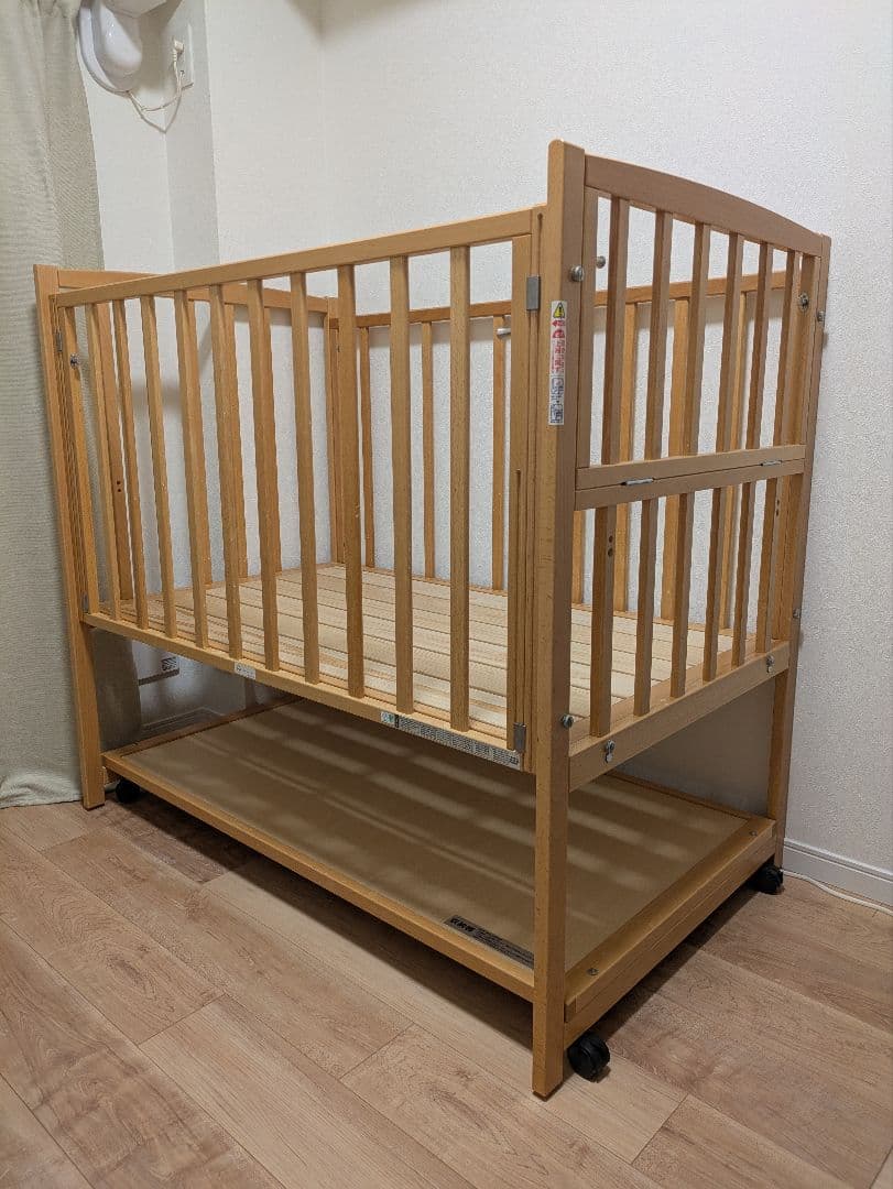 【最終値下げ】美品　ヤマサキ　ベビーベッド 　ツーオープン　ハイタイプ　すのこ