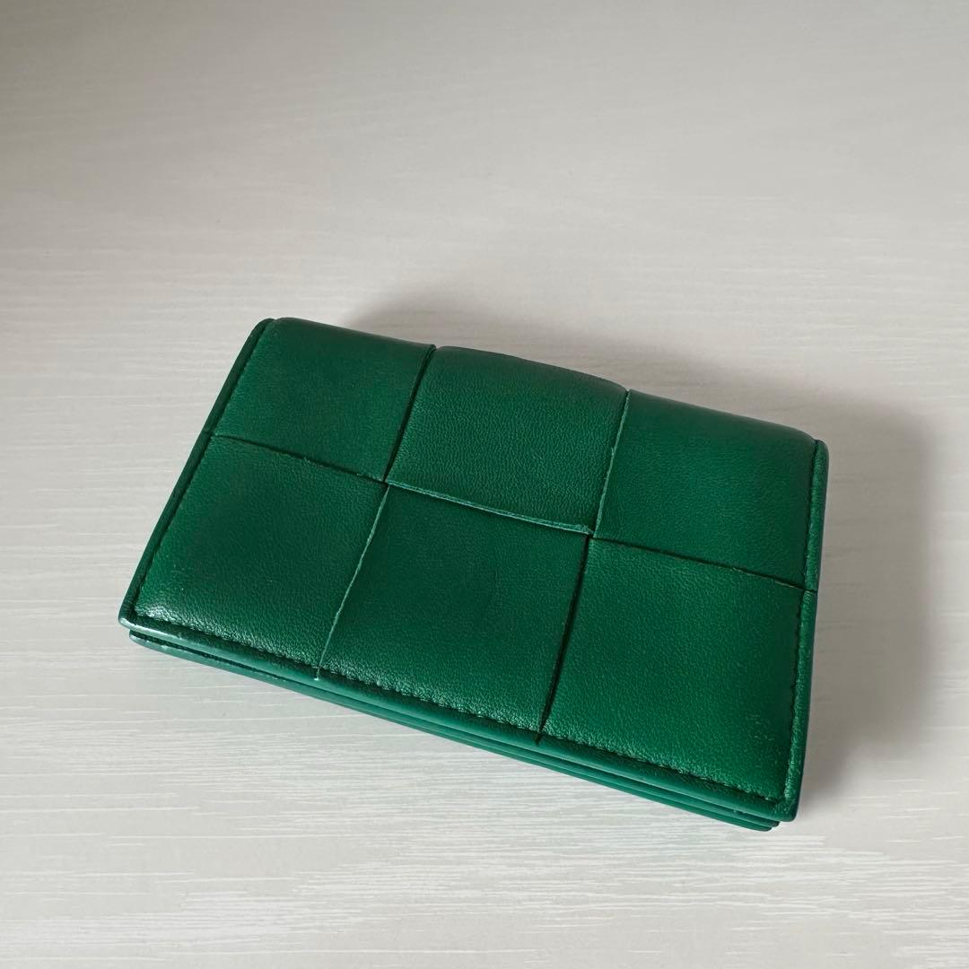 【美品】BOTTEGA VENETA イントレチャート　マキシ　パスケース　名刺