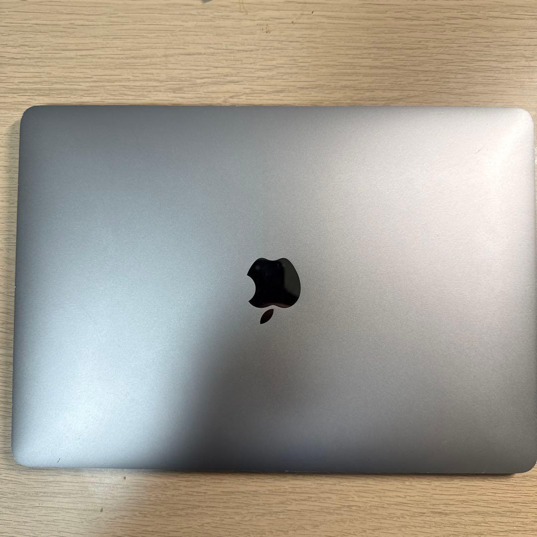 MacBook Air 2020 13インチ Core i3 8GB 256GB