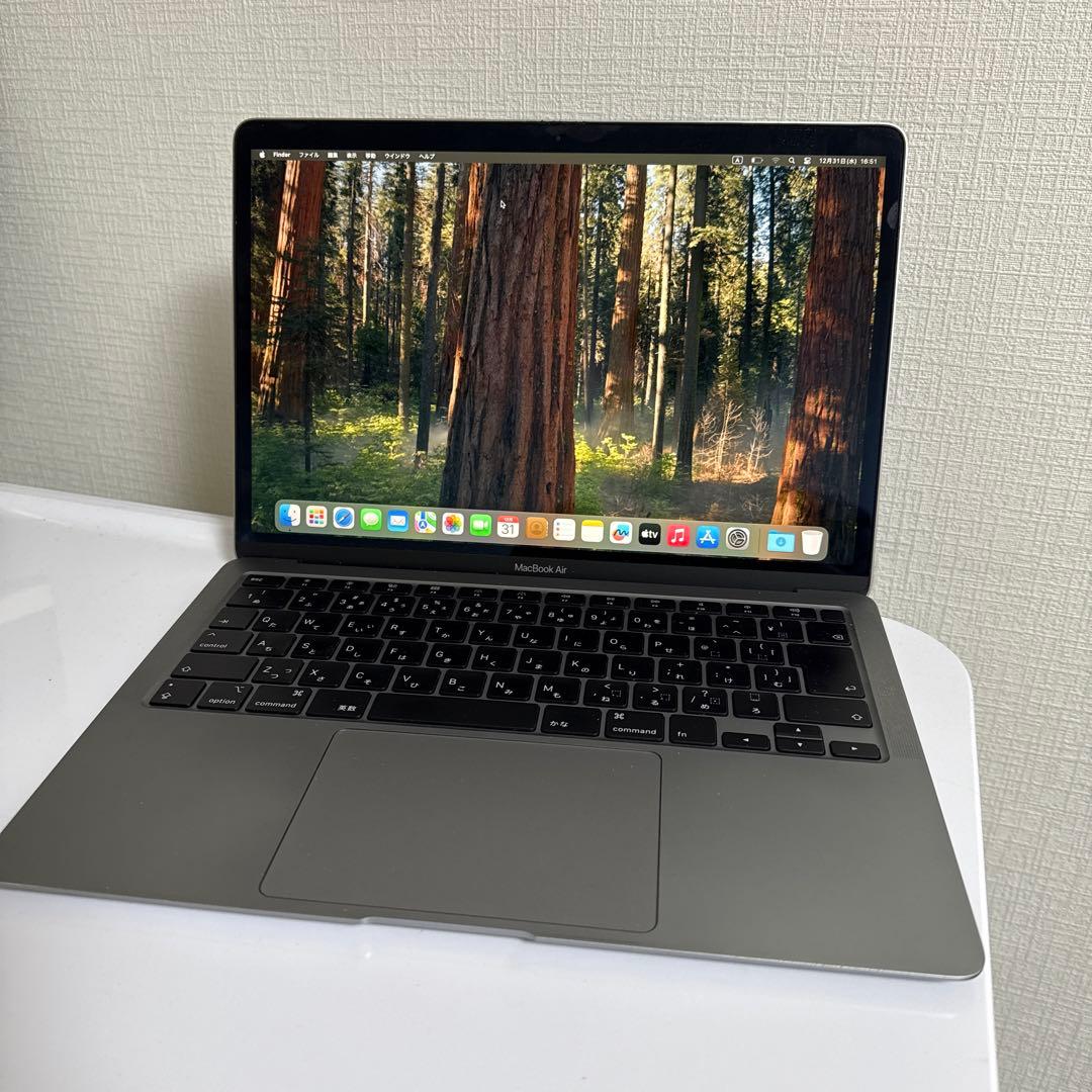 MacBook Air 2020 13インチ Core i3 8GB 256GB