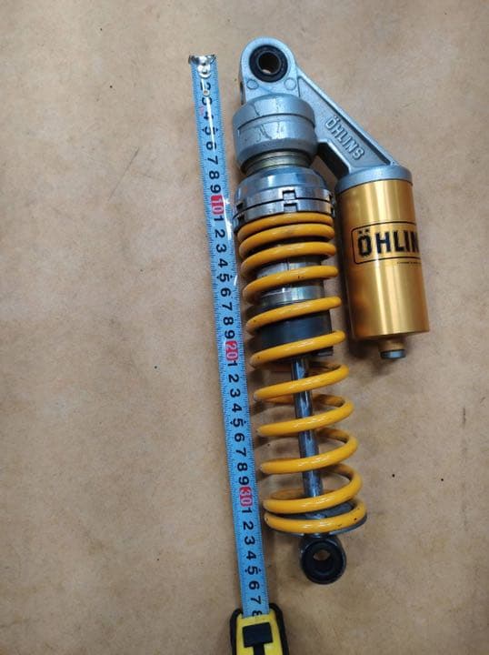 サスペンション　オーリンズ