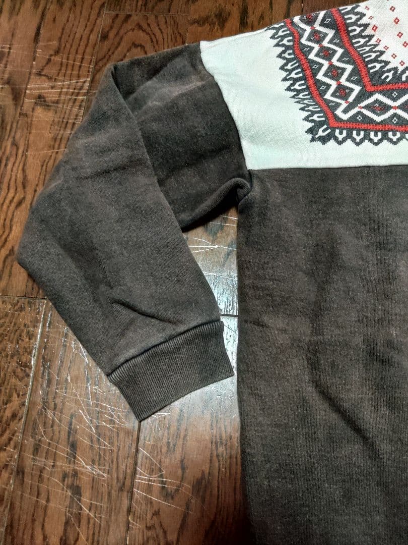 雪柄　スウェット　古着　フェード　不明