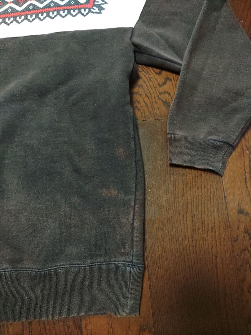 雪柄　スウェット　古着　フェード　不明