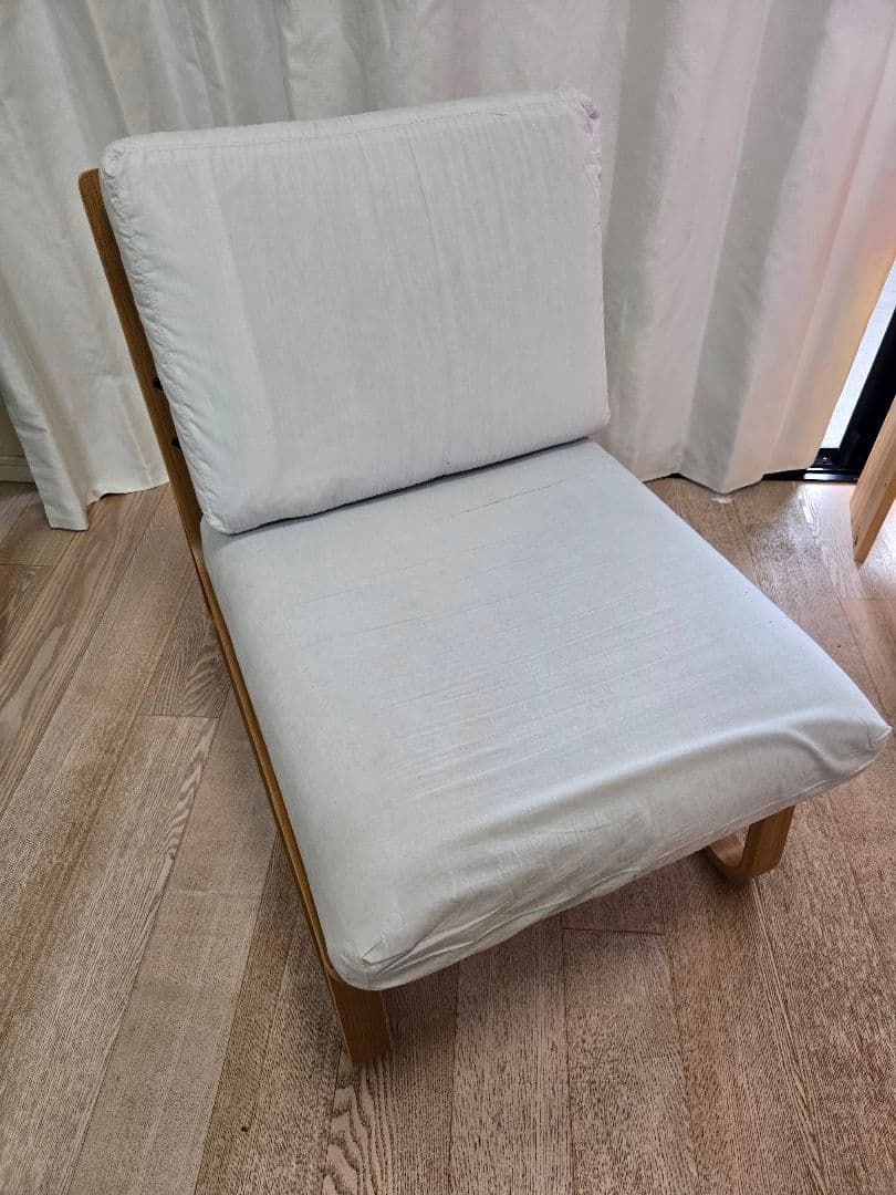 無印　リビングでもダイニングでも使えるソファ　カバー付き