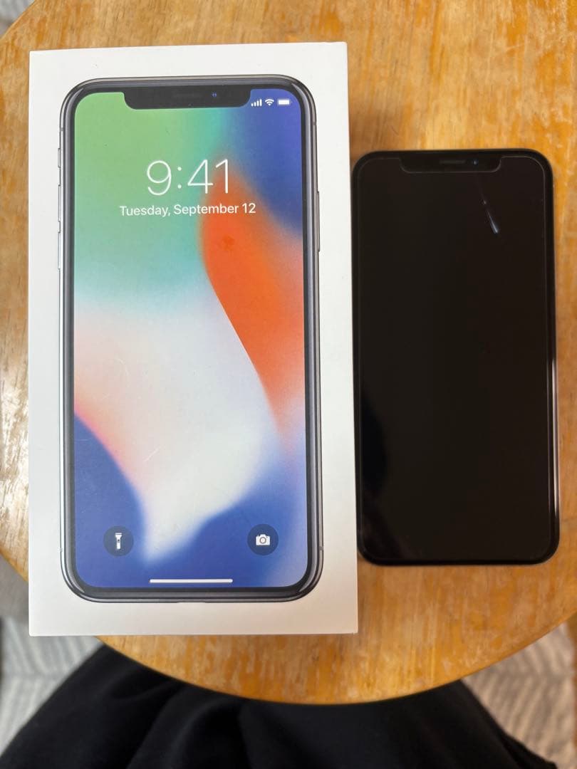 Apple iPhoneX(画面にヒビあり)