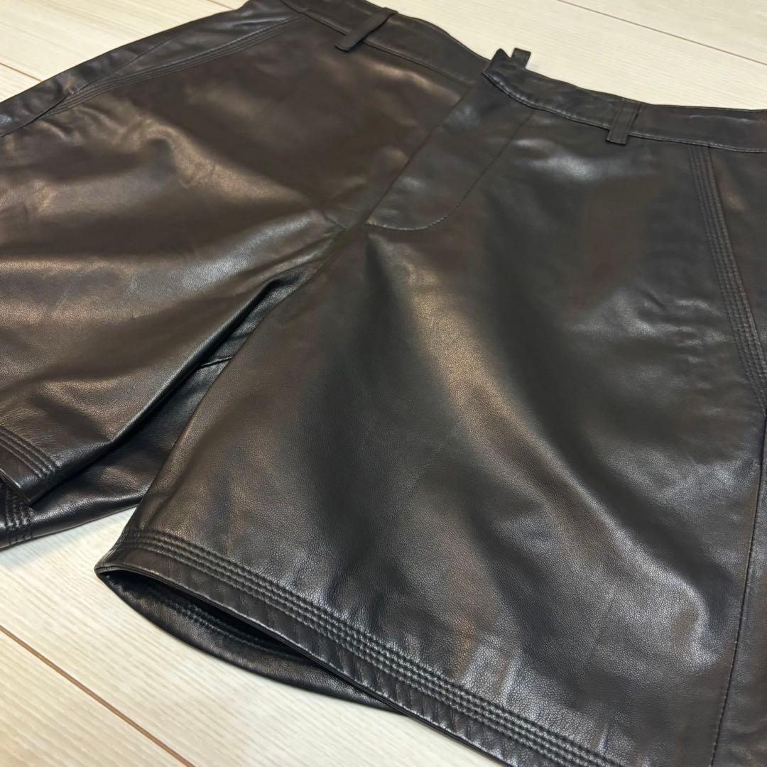 ディースクエアード　ショートパンツ　レザー100%　ラムレザー　羊革　ショーパン
