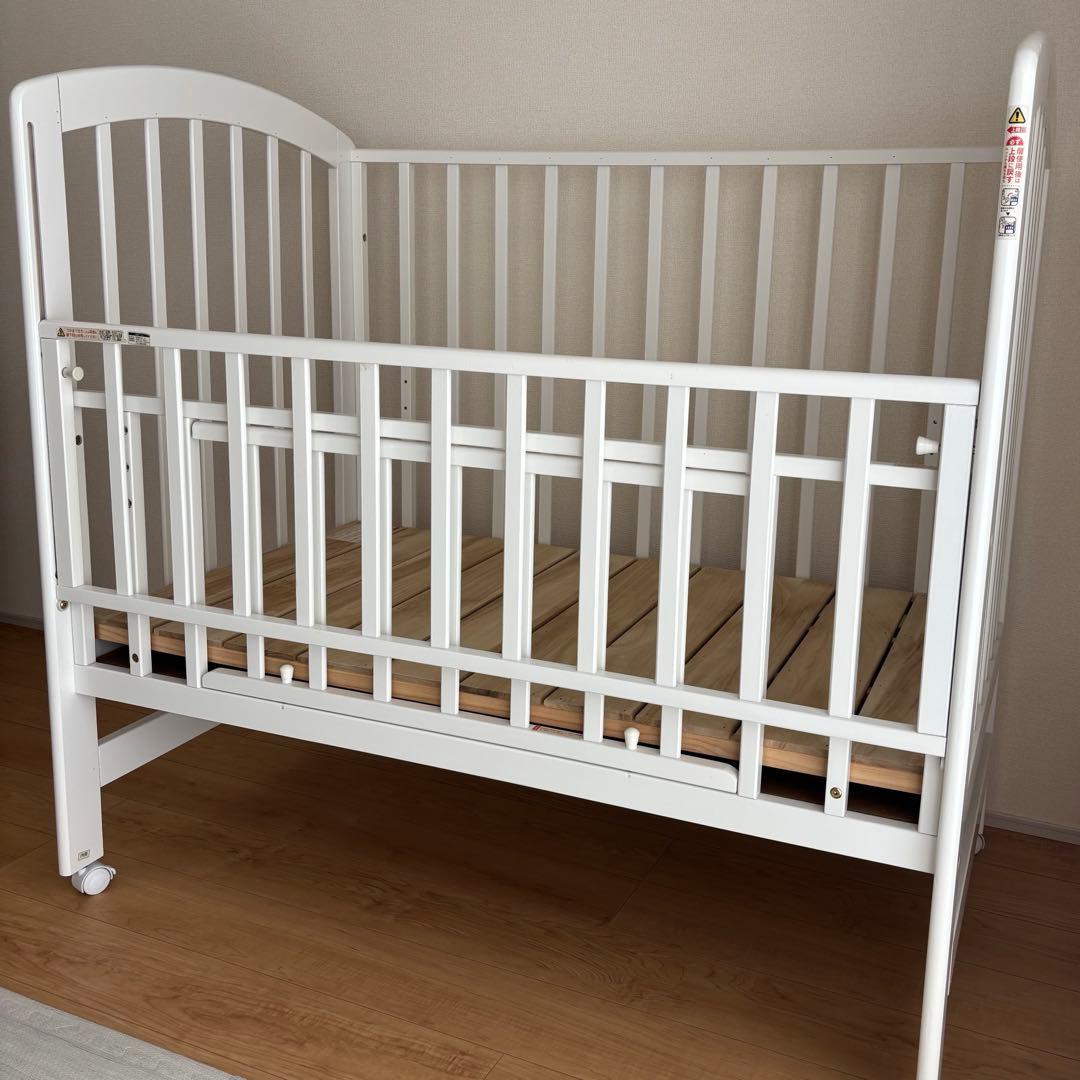 KATOJI レギュラー　ベビーベッド　ハイタイプ　ホワイト