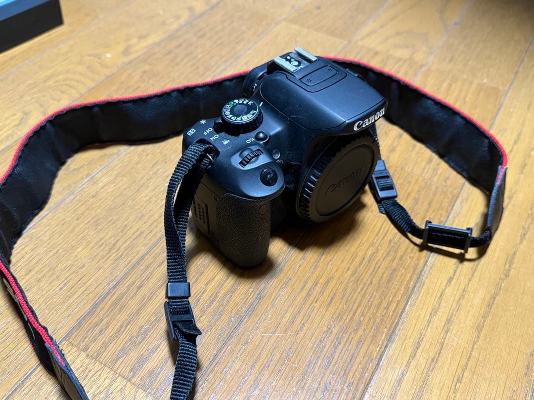 Canon EOS kiss X6i デジタル一眼レフカメラ ダブルズームキット