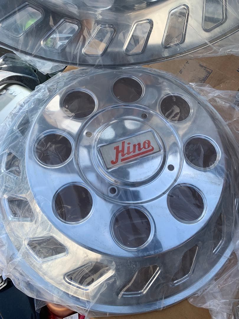 Hino 大型トラック バスDX ホイールカバー 2枚入