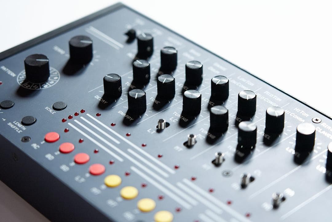 Acidlab miami アナログ ドラムマシン