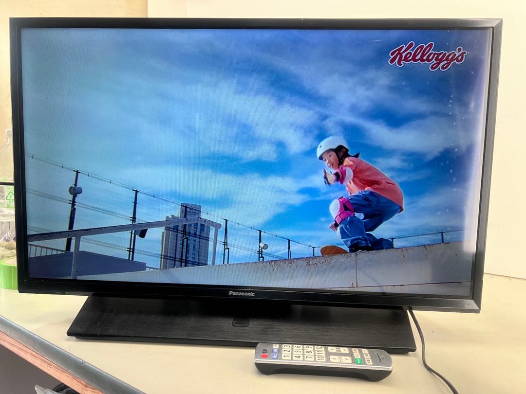 Panasonic　パナソニック 32型 液晶テレビ TH-32F350 極美品