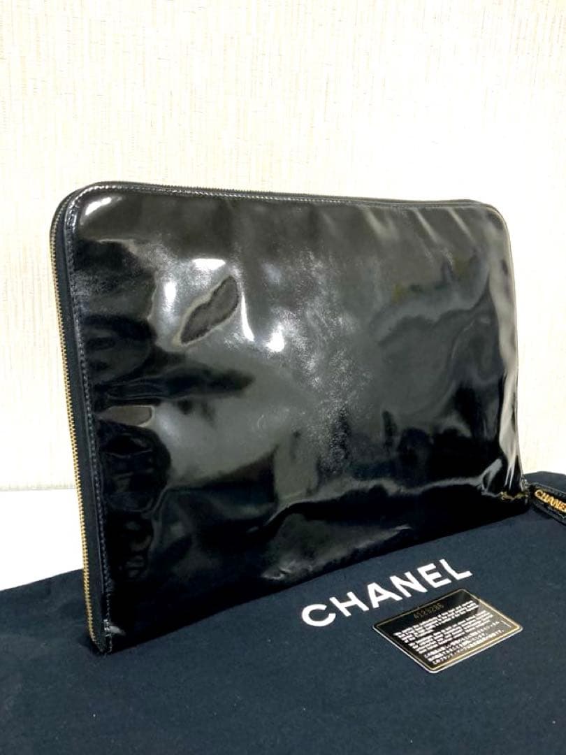 シャネル　ココマーク　パテントレザー　クラッチバッグ　ハンドバック　ブラック