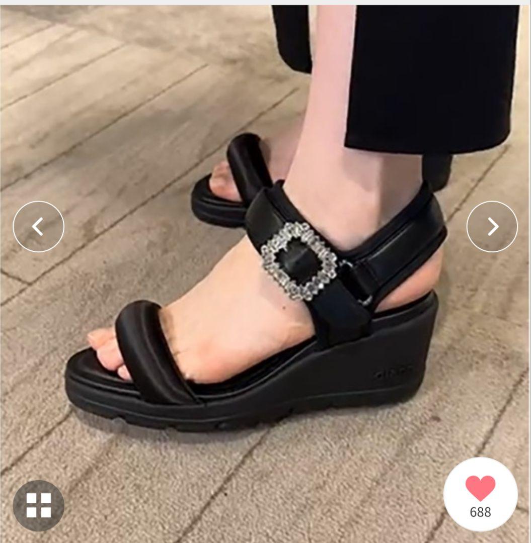 【試着のみ】プラスダイアナ　6cmヒールアップサンダル　ブラック