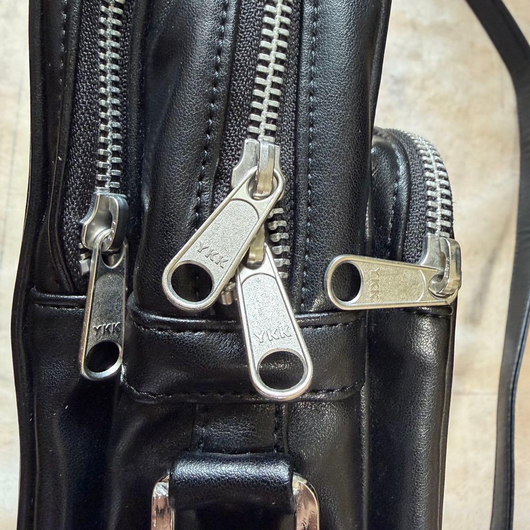 ☆極美品☆ コムデギャルソン　ショルダーバッグ　肩掛け　斜め掛け　ブラック