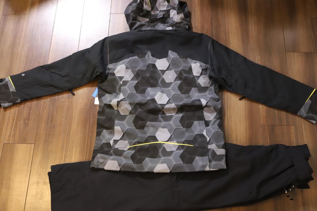 新品★Phenix スキーウェア上下 Lサイズ(175cm)定価74,800