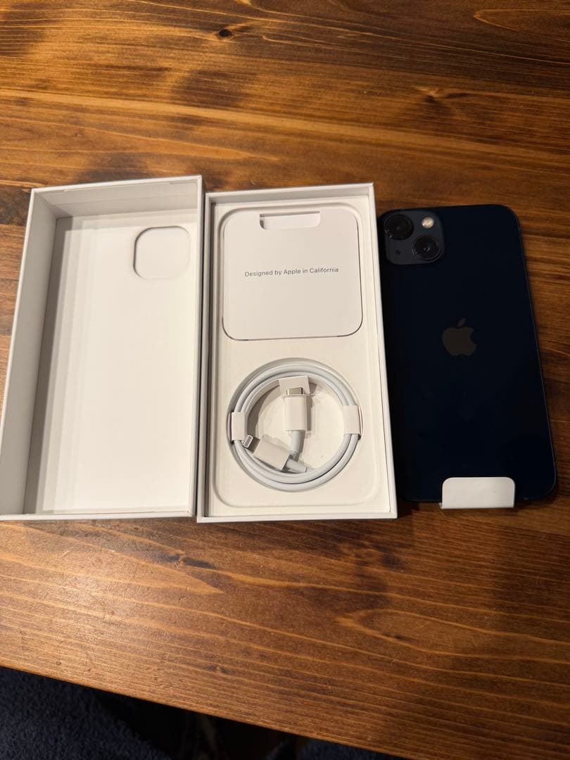 Apple iPhone 13 ミッドナイト 本体 充電ケーブル付き　画面割れ