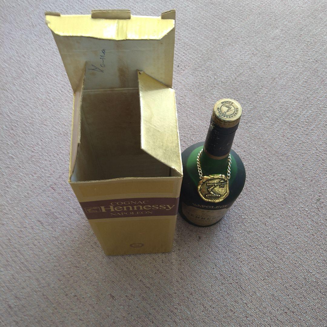 未開栓 ヘネシー ナポレオン コニャック 金キャップ 700ml 40% 箱付き