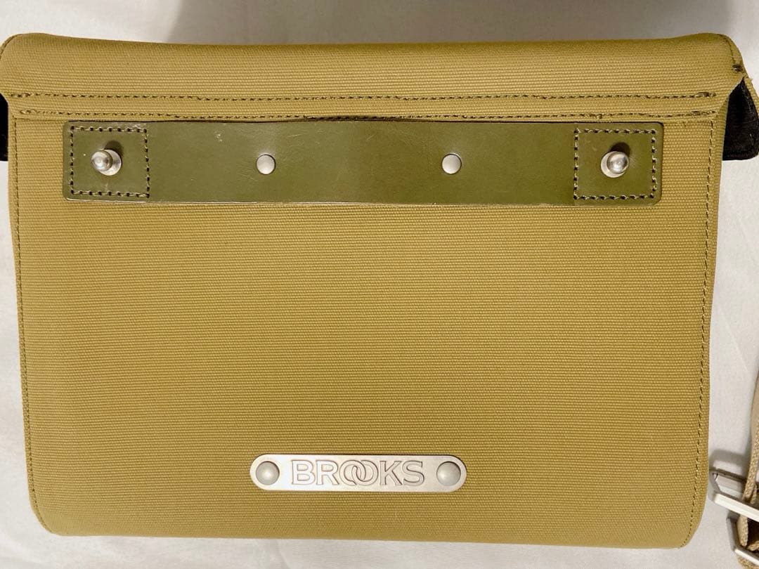 ち*ゃ様 BROOKS カーキ サドルバッグ
