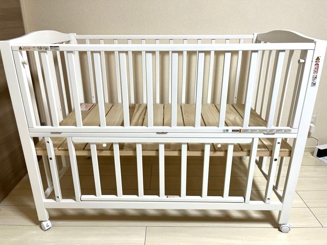 カトージ ベビーベッド 折りたたみ レギュラーサイズ ホワイト