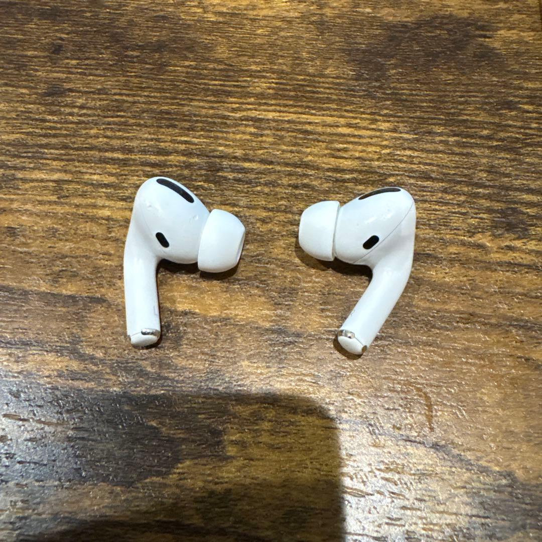 【最終値下げ】AirPods Pro 本体 + 充電ケース+箱付き