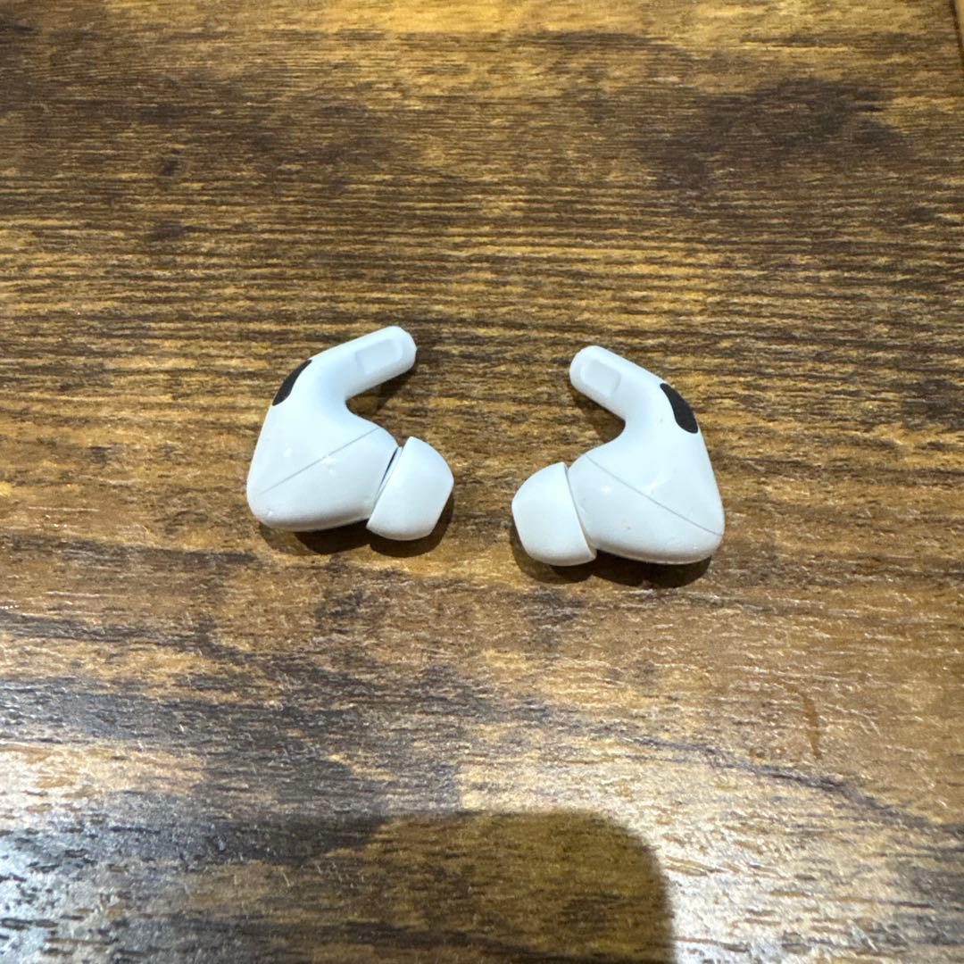 【最終値下げ】AirPods Pro 本体 + 充電ケース+箱付き