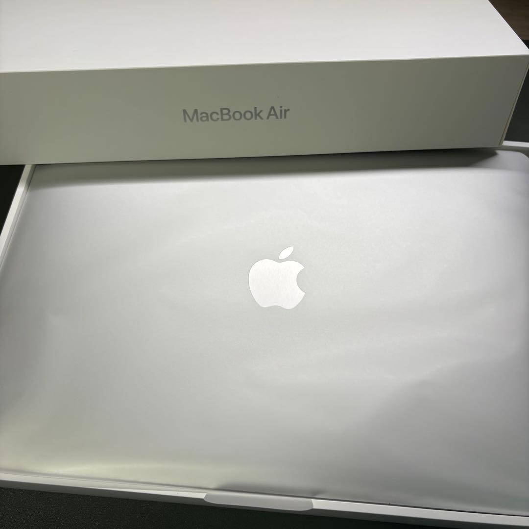 MacBook Air 13インチ M1(メモリ8GB/SSD256GB)