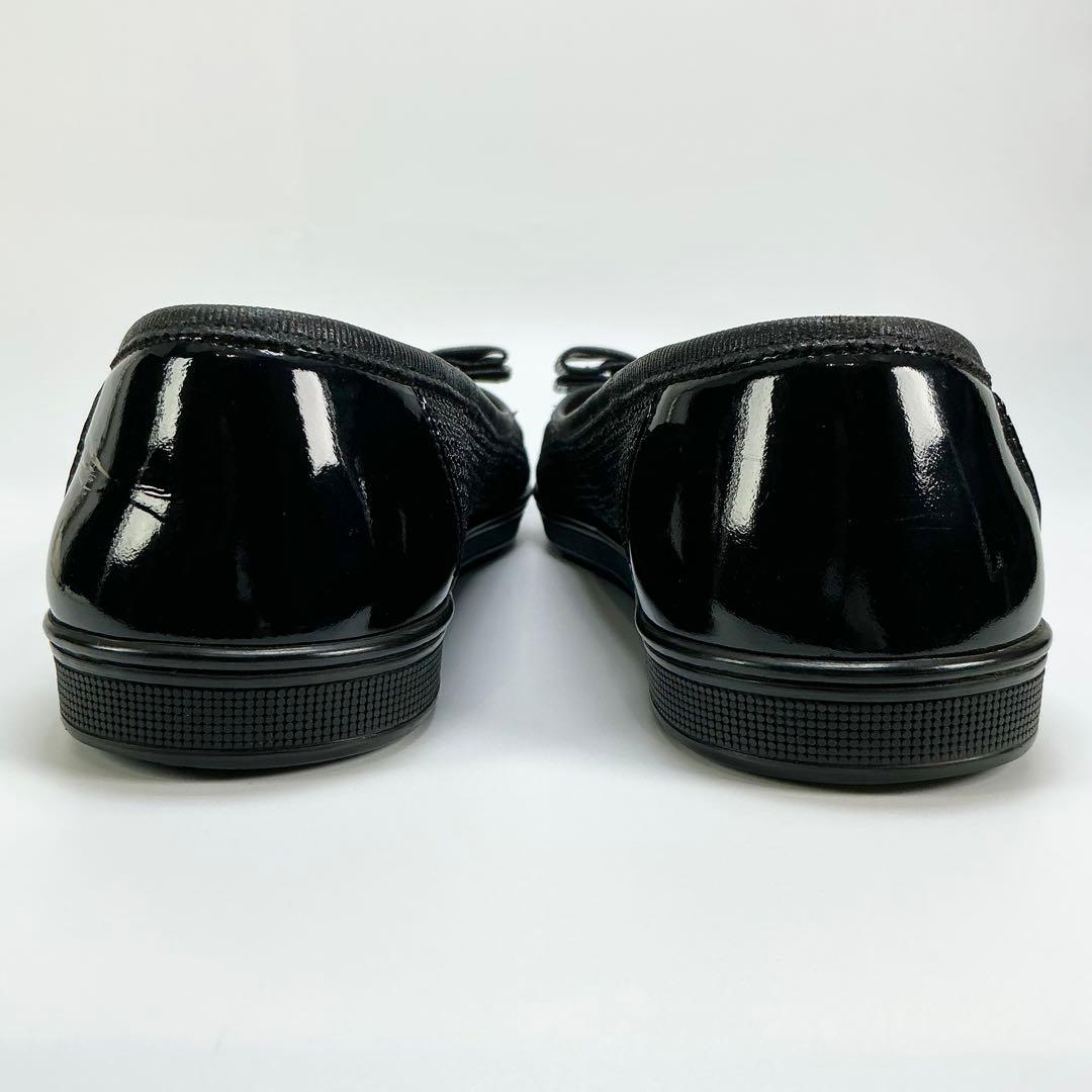 SALVATORE FERRAGAMO　フラットシューズ　ヴァラリボン　エナメル