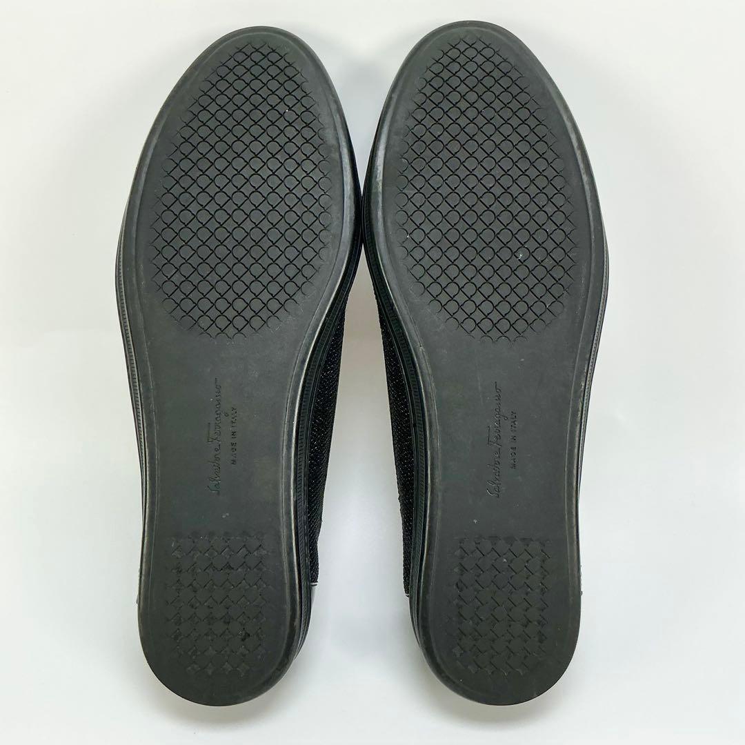 SALVATORE FERRAGAMO　フラットシューズ　ヴァラリボン　エナメル