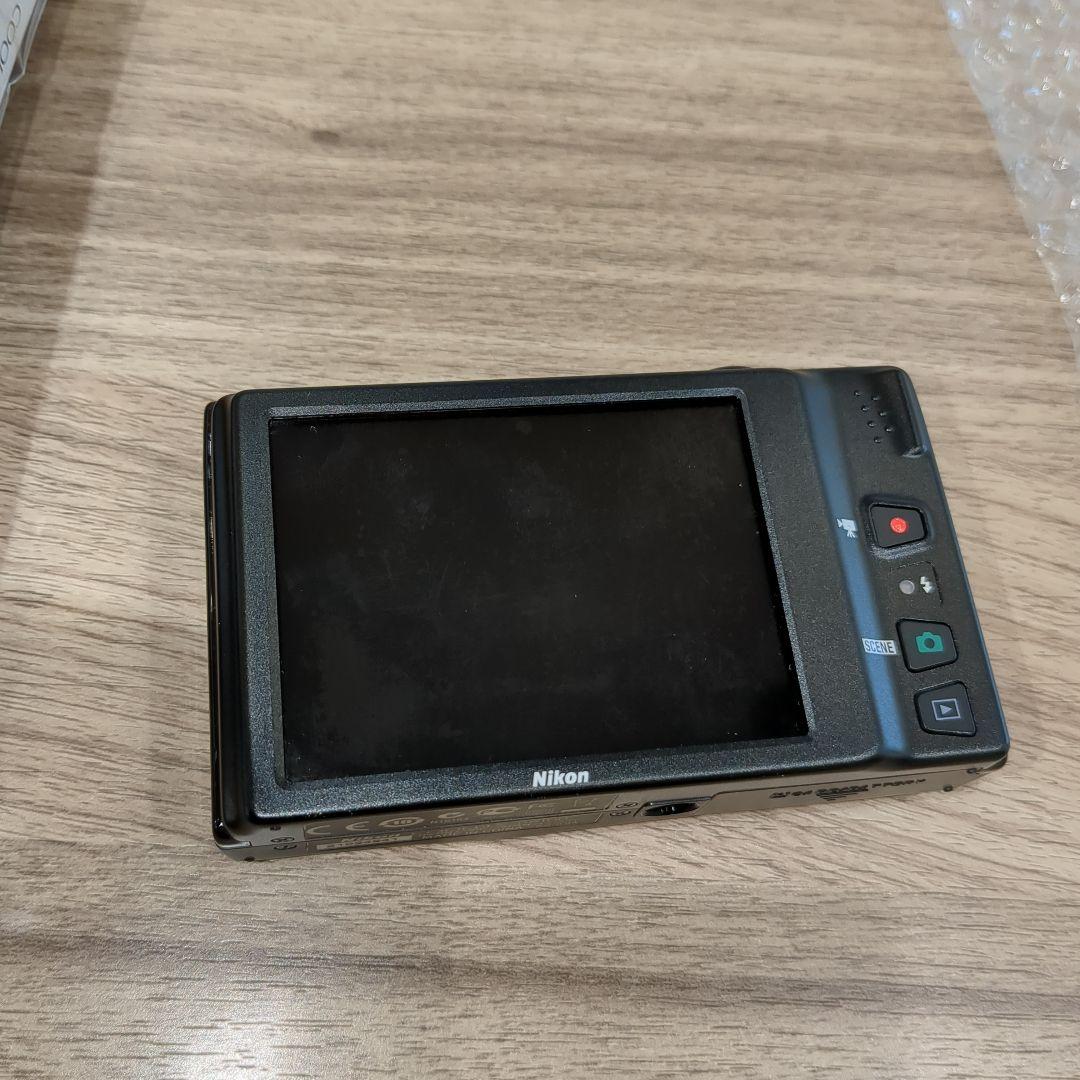 美品　Nikon COOLPIX S6100 コンパクトカメラ コンデジカメ