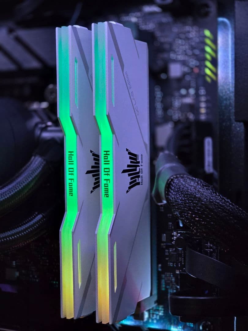 メモリー HOF OC Lab Aurora RGB DDR4 4000MHz 16GB