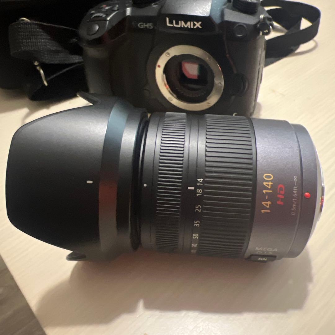 【カメラセット】Panasonic LUMIX GH5 14-140mmレンズ